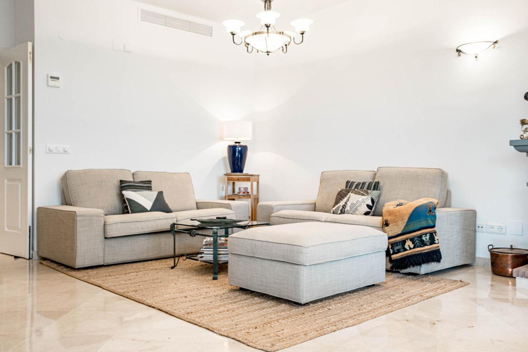 Lbp3- Comfortable Home, Golf Valley